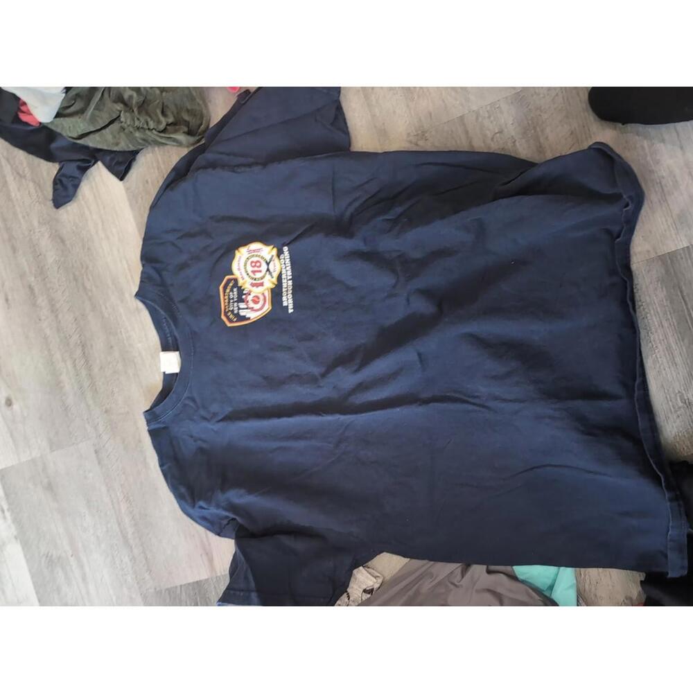 Lot Of (8) XL Short Sleeve Fire Department Shirts (Philly, Reading, Montgomery) - Picture 3 of 9